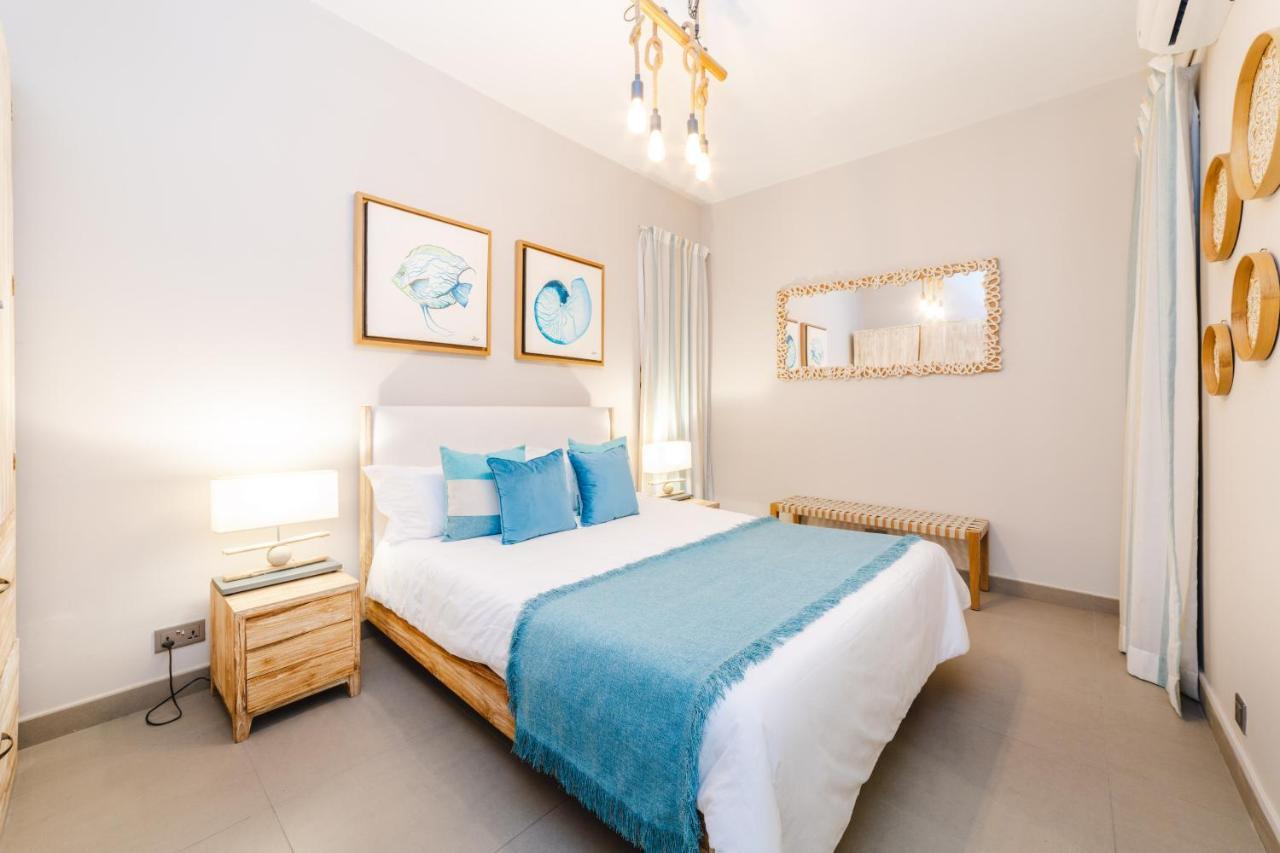 One Bay Residence Unit 15 - Penthouse With Private Roof Top, Jacuzzi And Sea View Гранд-Бэй Экстерьер фото
